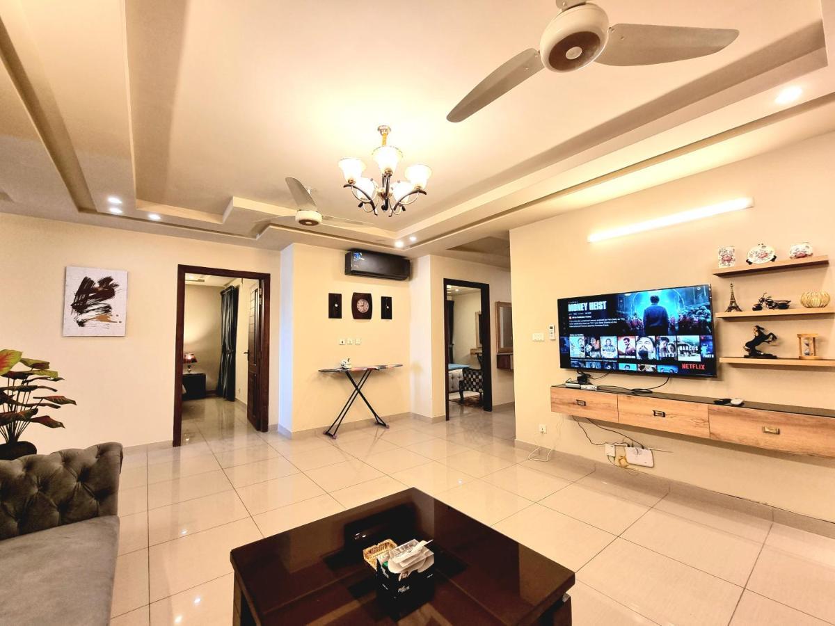 The Millenial Apartments & Suites Bahria Town Rawalpindi Esterno foto