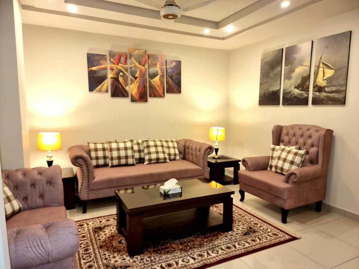 The Millenial Apartments & Suites Bahria Town Rawalpindi Esterno foto
