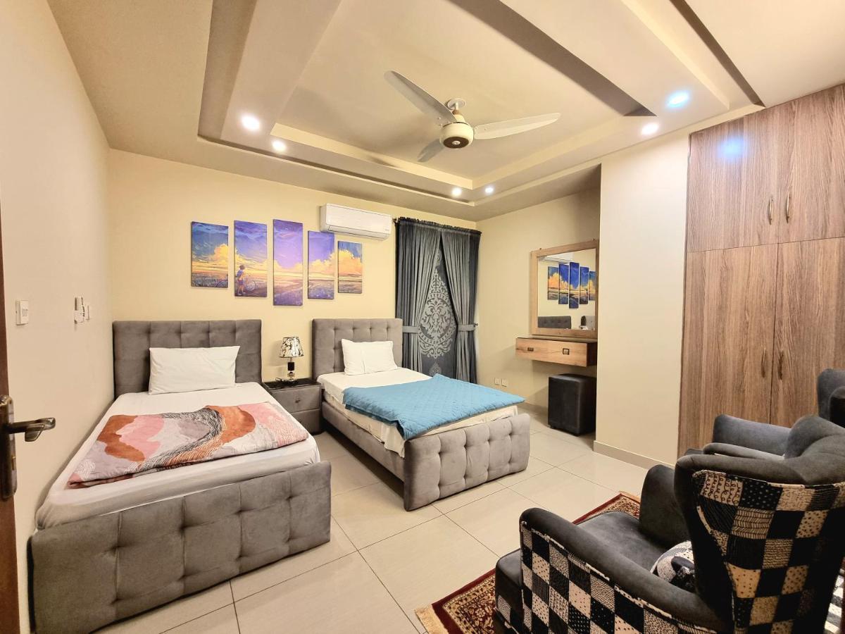 The Millenial Apartments & Suites Bahria Town Rawalpindi Esterno foto