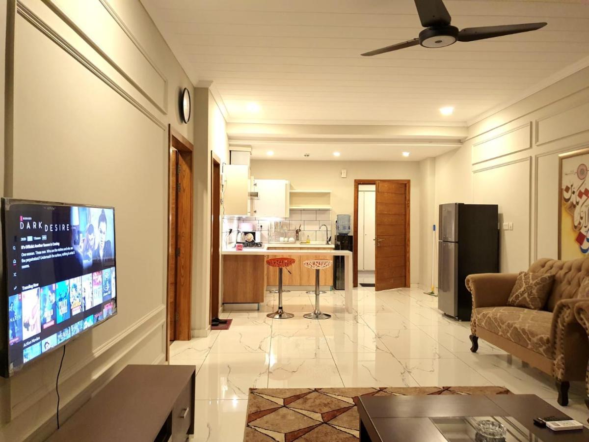 The Millenial Apartments & Suites Bahria Town Rawalpindi Esterno foto