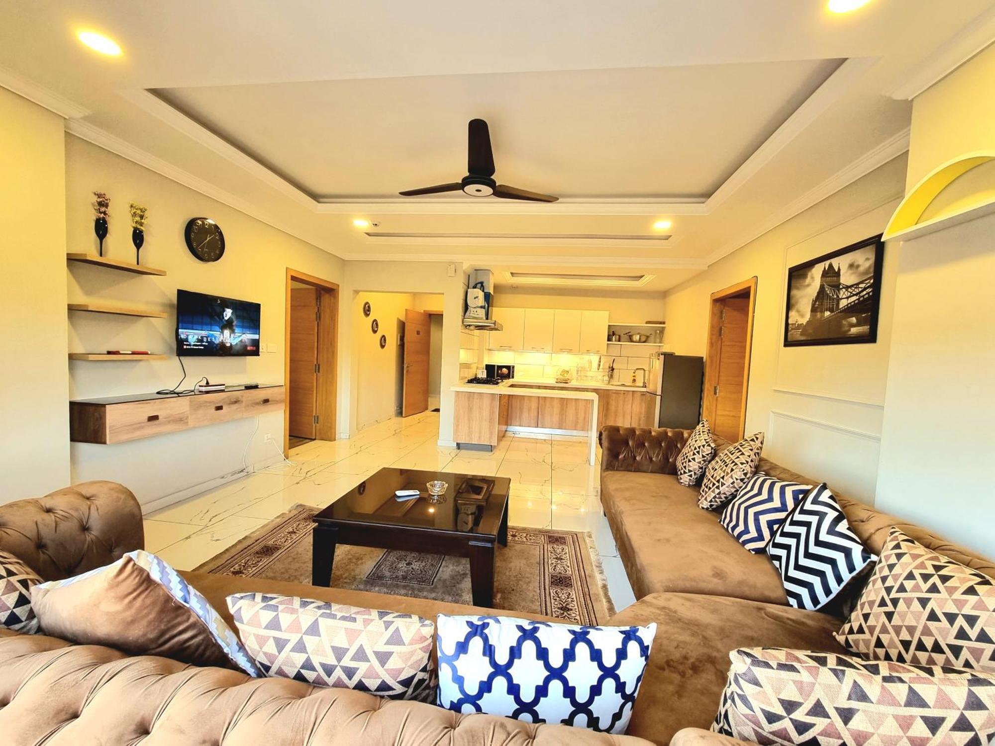 The Millenial Apartments & Suites Bahria Town Rawalpindi Camera foto