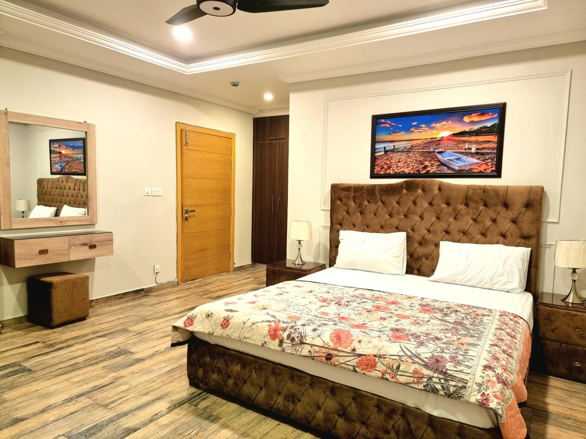 The Millenial Apartments & Suites Bahria Town Rawalpindi Camera foto