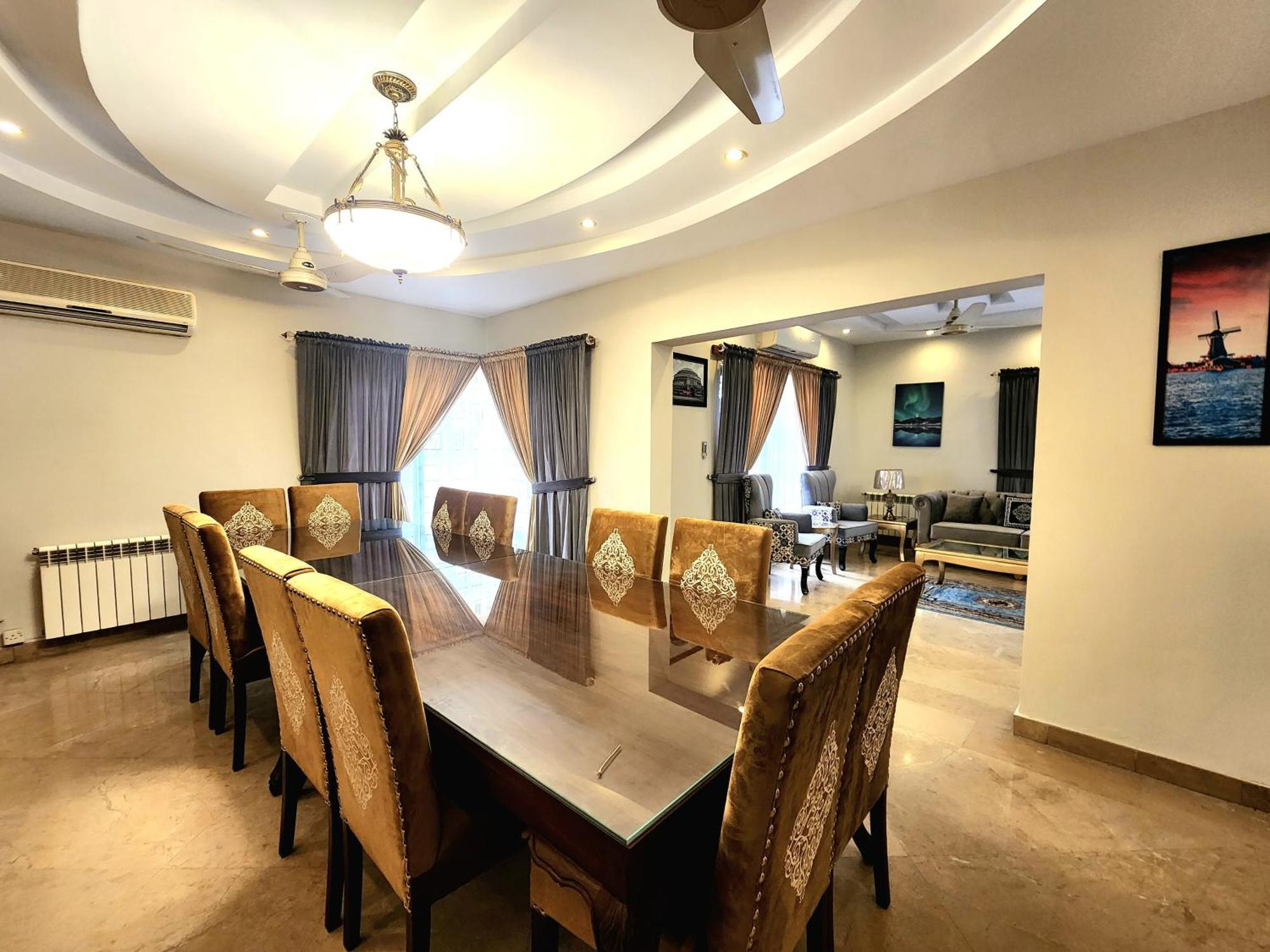 The Millenial Apartments & Suites Bahria Town Rawalpindi Camera foto