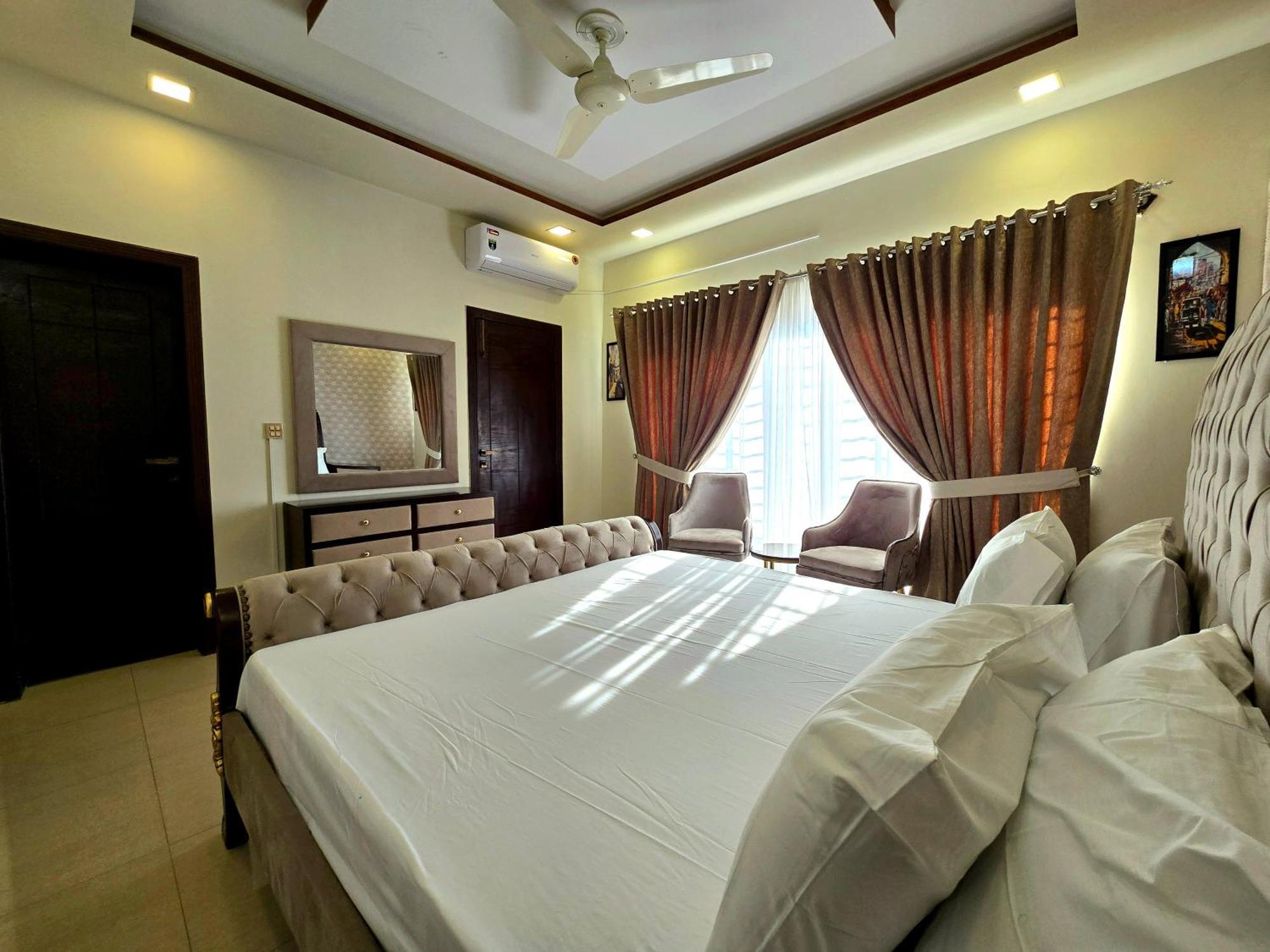 The Millenial Apartments & Suites Bahria Town Rawalpindi Camera foto